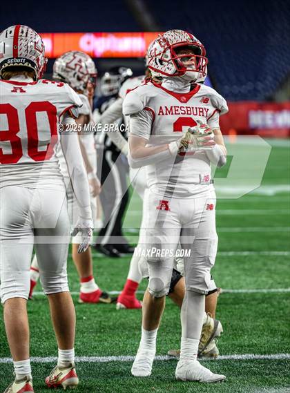 Thumbnail 3 in Amesbury @ Cohasset (MIAA Division 7 Final) photogallery.