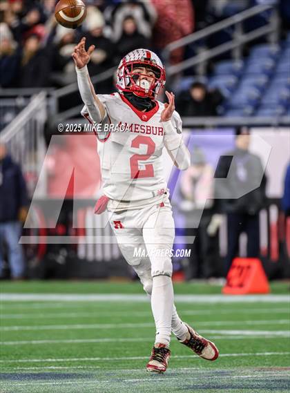 Thumbnail 1 in Amesbury @ Cohasset (MIAA Division 7 Final) photogallery.