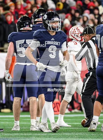 Thumbnail 3 in Amesbury @ Cohasset (MIAA Division 7 Final) photogallery.