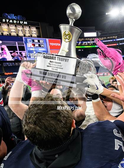 Thumbnail 1 in Amesbury @ Cohasset (MIAA Division 7 Final) photogallery.