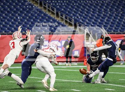 Thumbnail 2 in Amesbury @ Cohasset (MIAA Division 7 Final) photogallery.