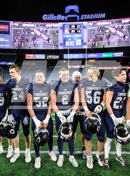 Thumbnail 2 in Amesbury @ Cohasset (MIAA Division 7 Final) photogallery.