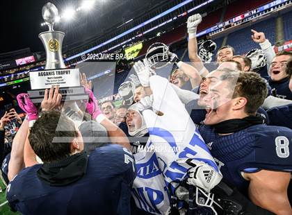 Thumbnail 1 in Amesbury @ Cohasset (MIAA Division 7 Final) photogallery.
