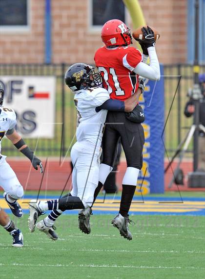 Thumbnail 2 in Kilgore vs. Stephenville (UIL 3A Semifinal) photogallery.