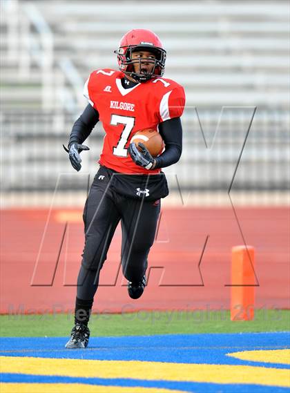 Thumbnail 1 in Kilgore vs. Stephenville (UIL 3A Semifinal) photogallery.