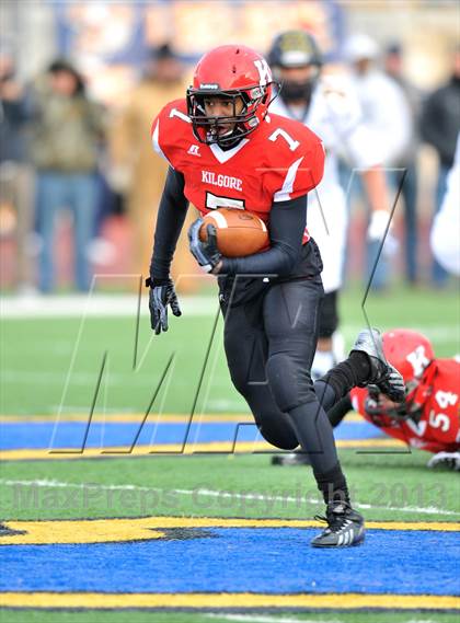 Thumbnail 3 in Kilgore vs. Stephenville (UIL 3A Semifinal) photogallery.