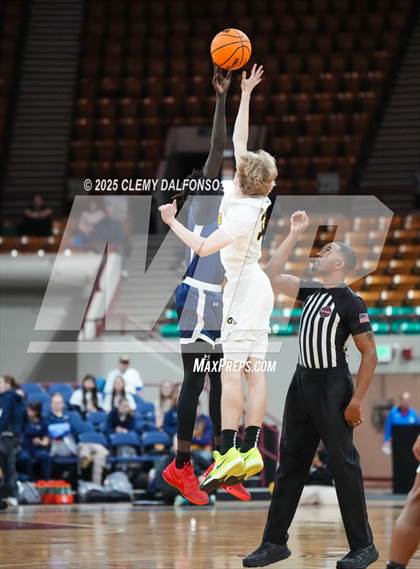 Thumbnail 2 in Sand Creek vs Green Mountain (CHSAA 5A Great 8) photogallery.