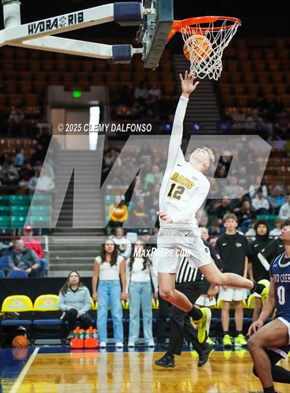 Thumbnail 1 in Sand Creek vs Green Mountain (CHSAA 5A Great 8) photogallery.