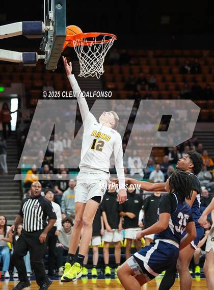 Thumbnail 1 in Sand Creek vs Green Mountain (CHSAA 5A Great 8) photogallery.