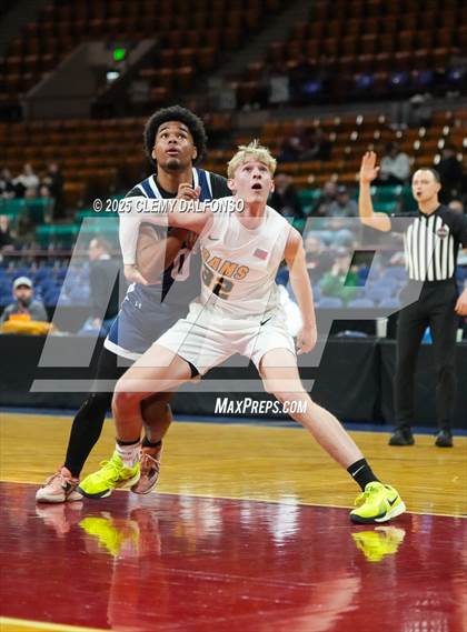 Thumbnail 2 in Sand Creek vs Green Mountain (CHSAA 5A Great 8) photogallery.
