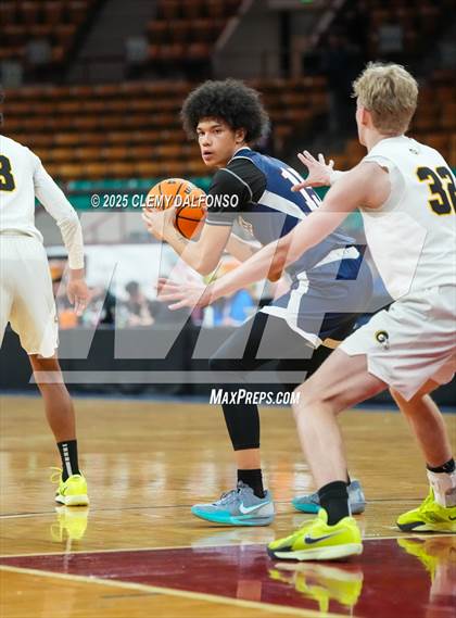 Thumbnail 3 in Sand Creek vs Green Mountain (CHSAA 5A Great 8) photogallery.