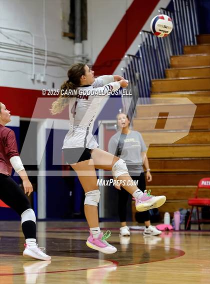 Thumbnail 3 in Dixon @ West Carteret photogallery.
