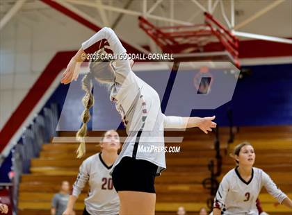 Thumbnail 3 in Dixon @ West Carteret photogallery.