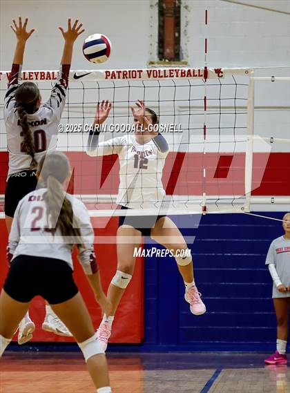Thumbnail 1 in Dixon @ West Carteret photogallery.