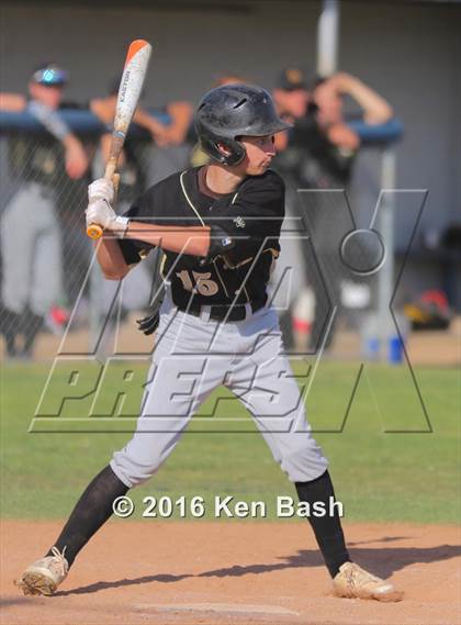 Thumbnail 2 in Oak Park @ Camarillo photogallery.