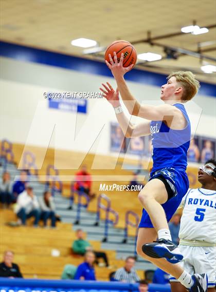 Thumbnail 3 in Carroll @ Hamilton Southeastern photogallery.