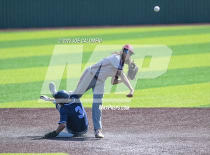 Thumbnail 3 in Johnson vs Marshall photogallery.