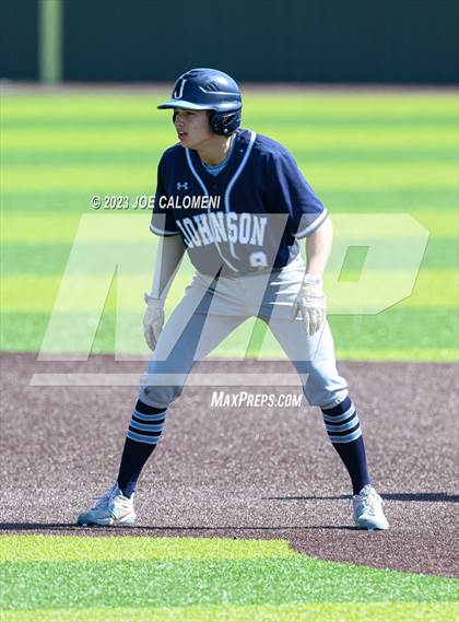 Thumbnail 3 in Johnson vs Marshall photogallery.