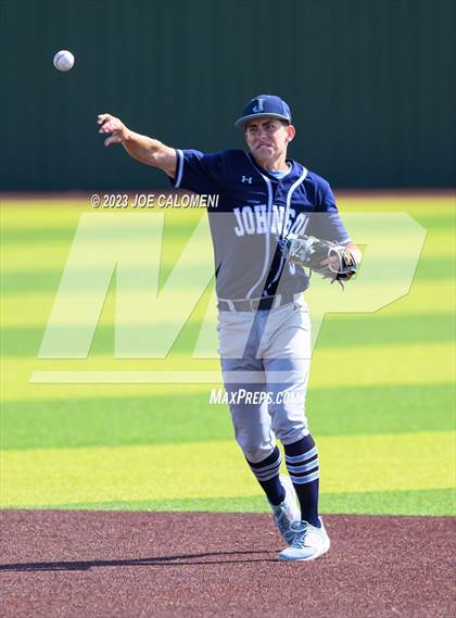 Thumbnail 1 in Johnson vs Marshall photogallery.
