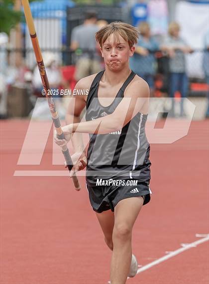 Thumbnail 2 in GIAA Track & Field Championships photogallery.