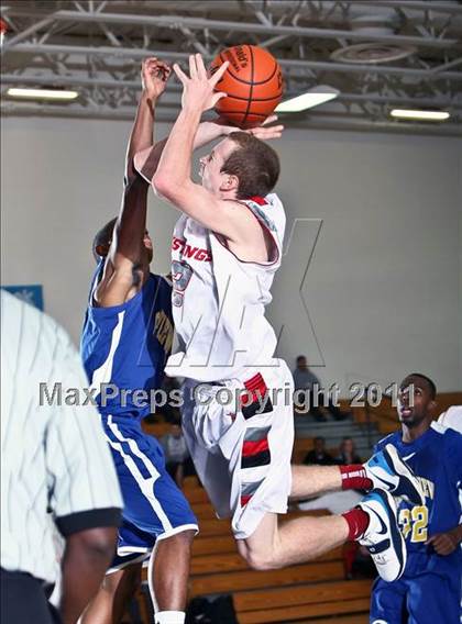 Thumbnail 1 in Channelview vs. Spring (McDonalds Texas Invitational) photogallery.