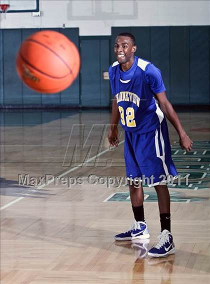 Thumbnail 3 in Channelview vs. Spring (McDonalds Texas Invitational) photogallery.