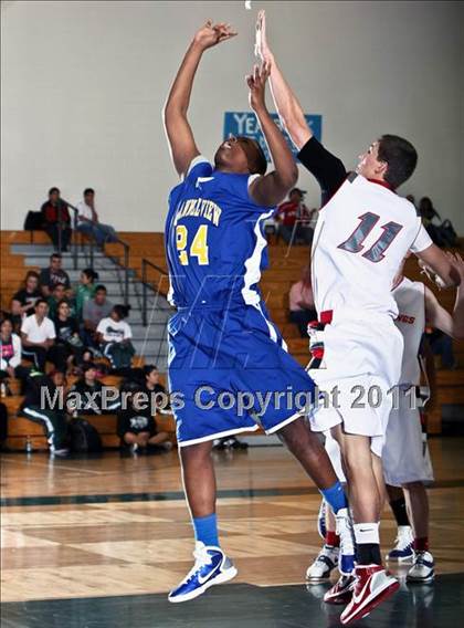 Thumbnail 2 in Channelview vs. Spring (McDonalds Texas Invitational) photogallery.
