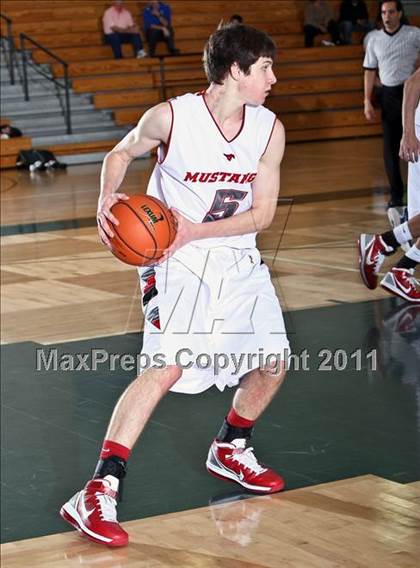 Thumbnail 3 in Channelview vs. Spring (McDonalds Texas Invitational) photogallery.