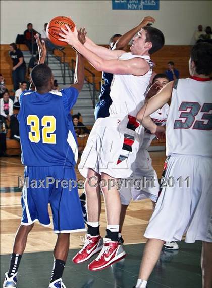 Thumbnail 1 in Channelview vs. Spring (McDonalds Texas Invitational) photogallery.