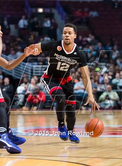 Thumbnail 2 in 2015 McDonald's All-American Boys Game photogallery.