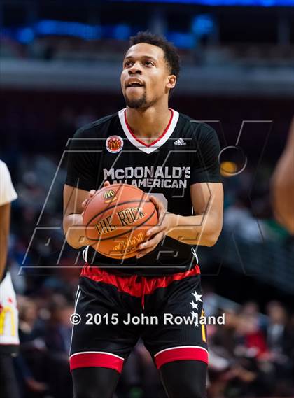 Thumbnail 2 in 2015 McDonald's All-American Boys Game photogallery.