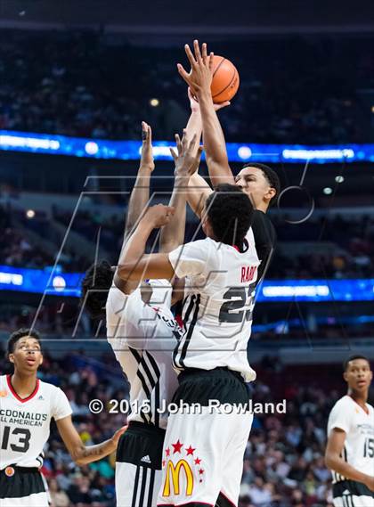 Thumbnail 3 in 2015 McDonald's All-American Boys Game photogallery.