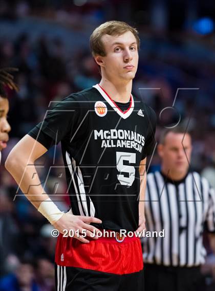 Thumbnail 2 in 2015 McDonald's All-American Boys Game photogallery.