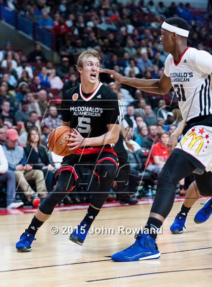 Thumbnail 3 in 2015 McDonald's All-American Boys Game photogallery.