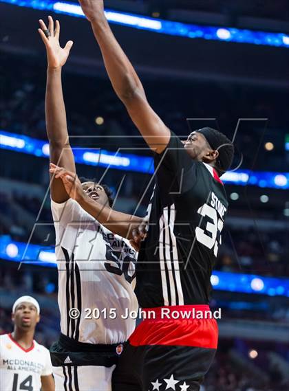 Thumbnail 2 in 2015 McDonald's All-American Boys Game photogallery.