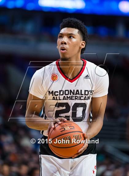 Thumbnail 3 in 2015 McDonald's All-American Boys Game photogallery.