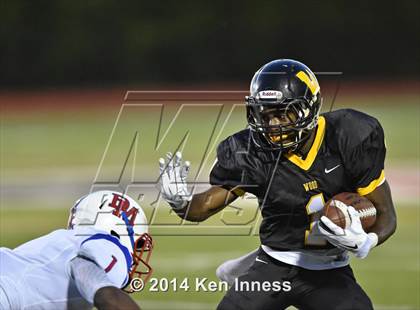 Thumbnail 2 in DeMatha @ Archbishop Wood photogallery.
