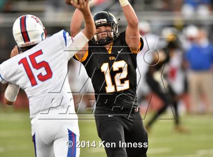Thumbnail 1 in DeMatha @ Archbishop Wood photogallery.