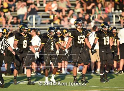 Thumbnail 2 in DeMatha @ Archbishop Wood photogallery.