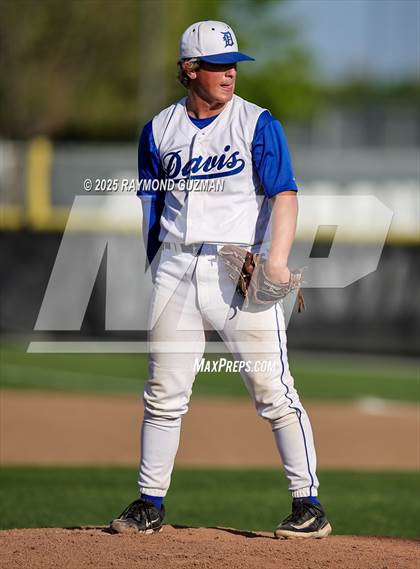 Thumbnail 2 in Davis Sr. vs. Redwood photogallery.