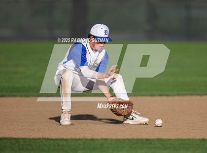 Thumbnail 2 in Davis Sr. vs. Redwood photogallery.