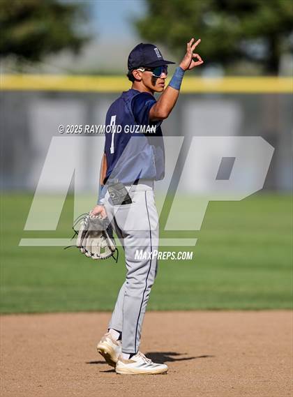 Thumbnail 2 in Davis Sr. vs. Redwood photogallery.