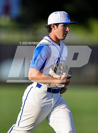 Thumbnail 2 in Davis Sr. vs. Redwood photogallery.