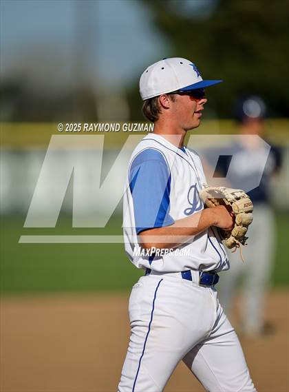 Thumbnail 2 in Davis Sr. vs. Redwood photogallery.