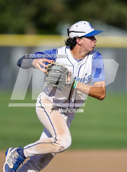 Thumbnail 3 in Davis Sr. vs. Redwood photogallery.
