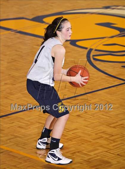 Thumbnail 3 in JV: Morristown-Hamblen East @ Seymour photogallery.