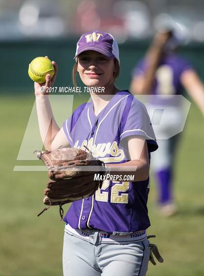 Thumbnail 2 in Red Bluff vs. Willows photogallery.