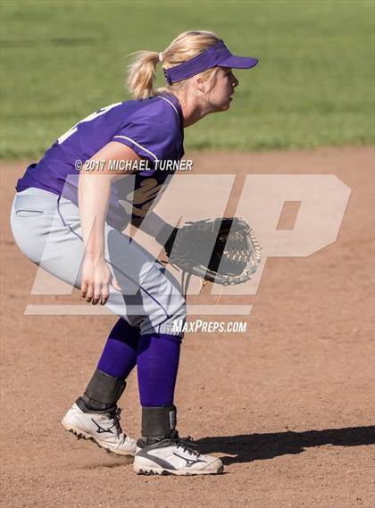 Thumbnail 1 in Red Bluff vs. Willows photogallery.