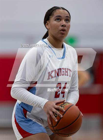 Thumbnail 1 in Carlmont @ Hillsdale photogallery.