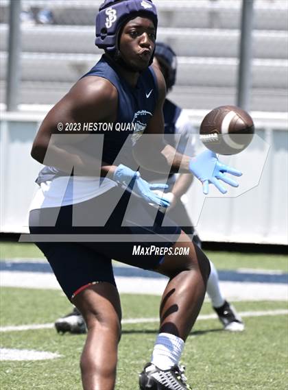Thumbnail 1 in St. John Bosco vs. Carlsbad (Brave 8 Invitational) photogallery.